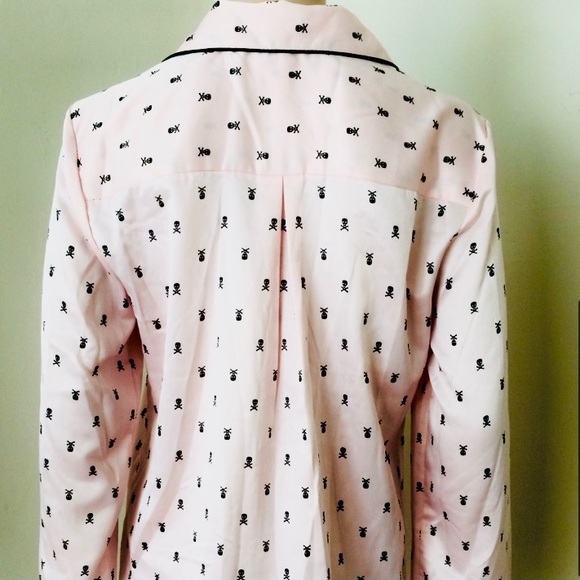 Betsy Johnson Skull & Crossbones Pastel Goth PJTOP - Picture 4 of 5
